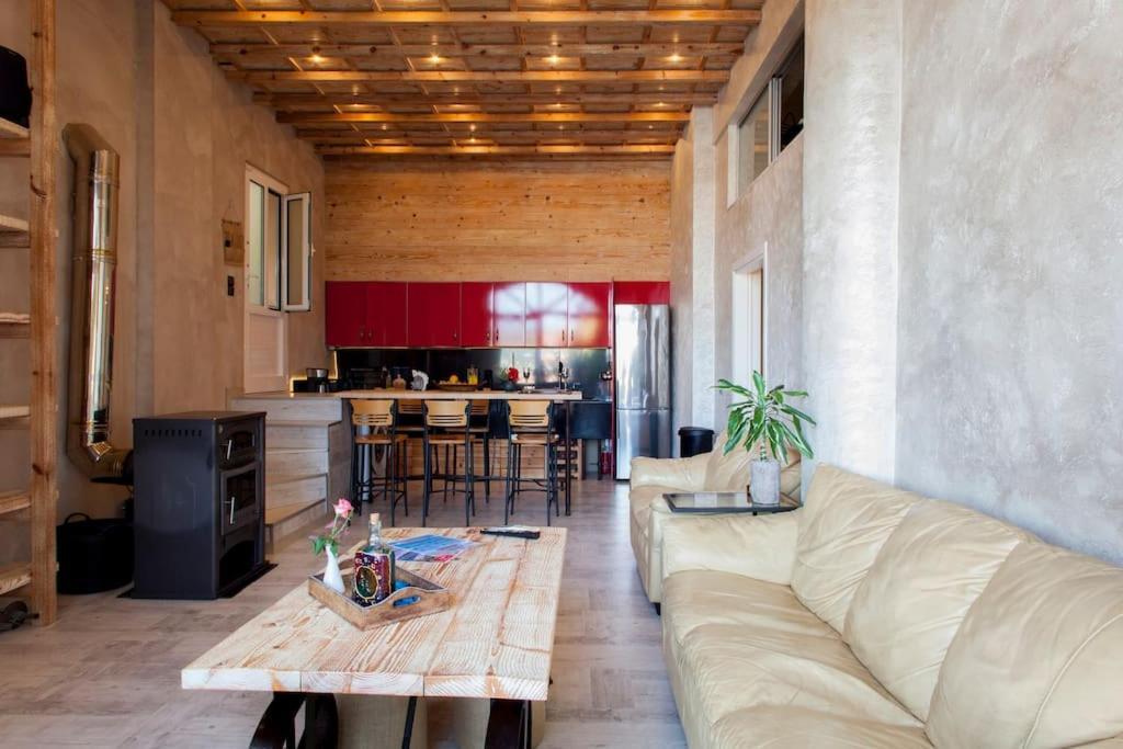 Lenico Beachfront Suites Agia Pelagia 외부 사진