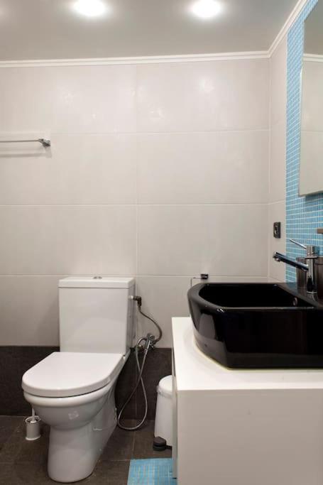Lenico Beachfront Suites Agia Pelagia 외부 사진