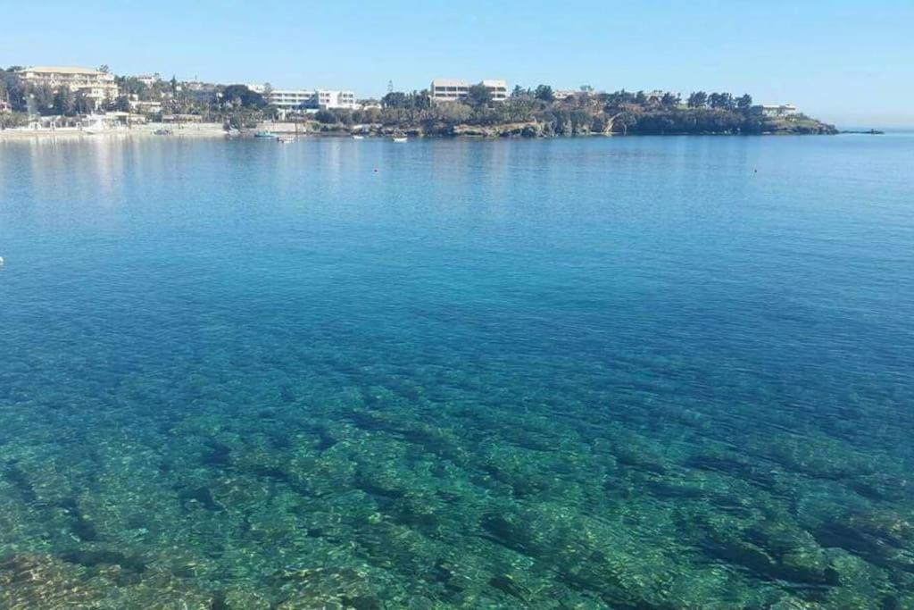Lenico Beachfront Suites Agia Pelagia 외부 사진