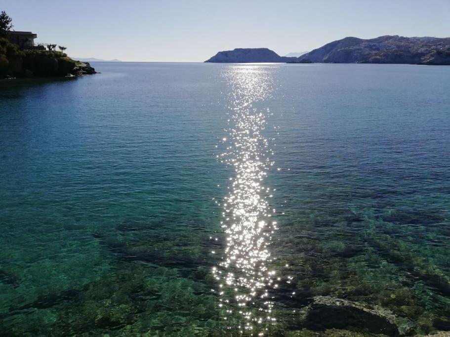 Lenico Beachfront Suites Agia Pelagia 외부 사진