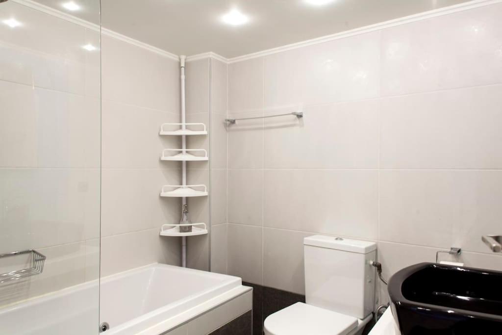Lenico Beachfront Suites Agia Pelagia 외부 사진