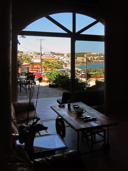 Lenico Beachfront Suites Agia Pelagia 외부 사진