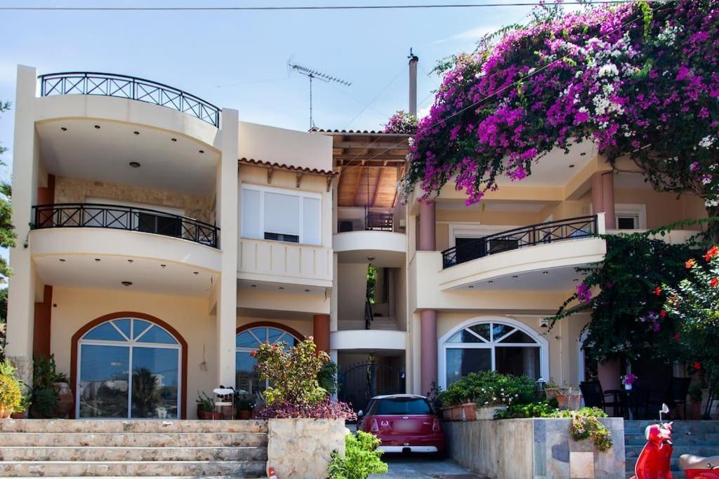 Lenico Beachfront Suites Agia Pelagia 외부 사진