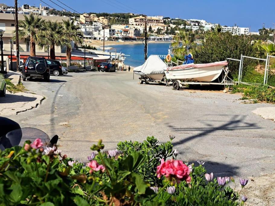 Lenico Beachfront Suites Agia Pelagia 외부 사진