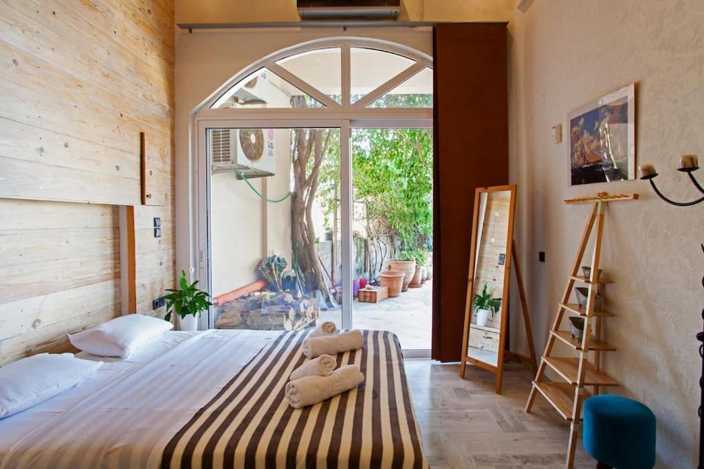 Lenico Beachfront Suites Agia Pelagia 외부 사진